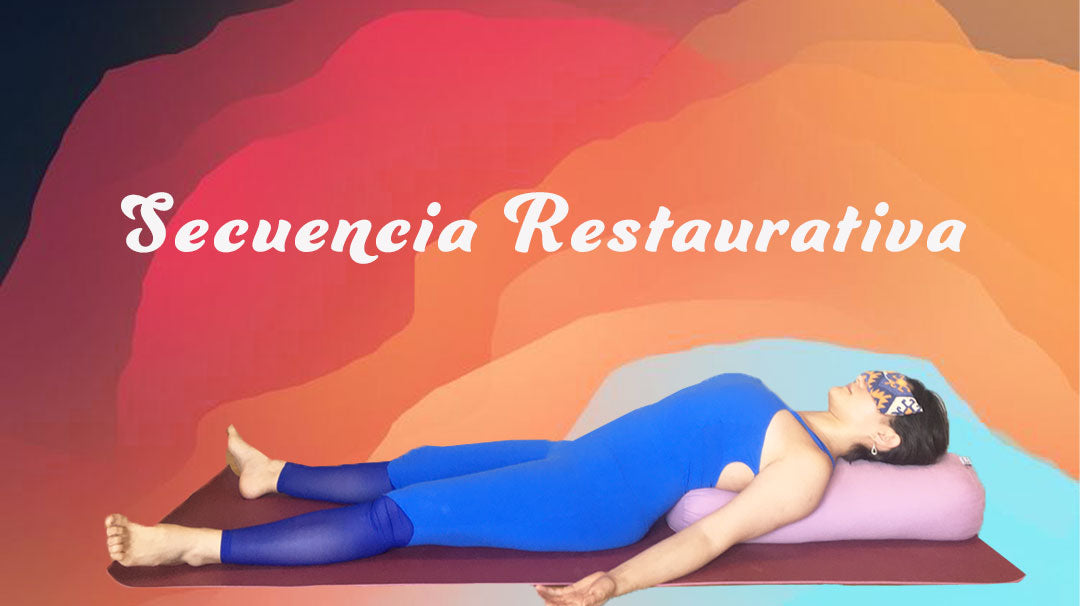 yoga restaurativo con implementos