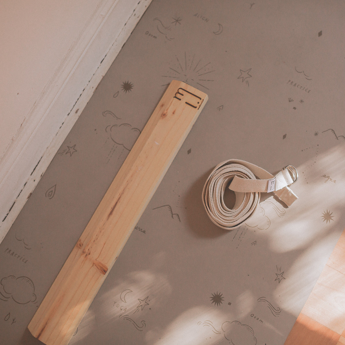 Slanting Plank and Cintos